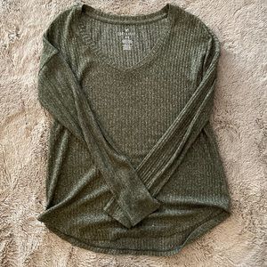 American Eagle thin sweater top